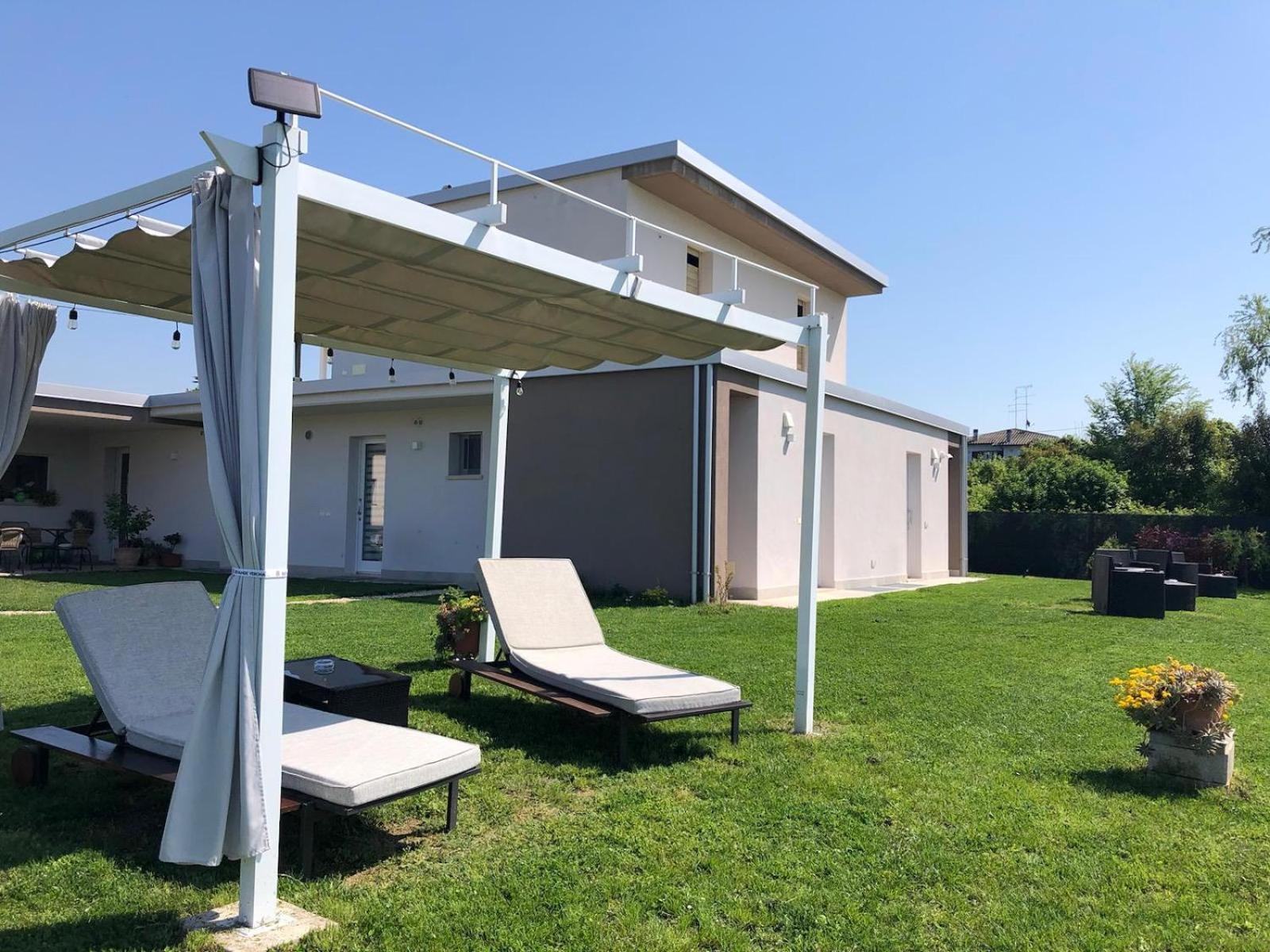 I Broletti Del Garda Hotel Pacengo Di Lazise Exterior foto